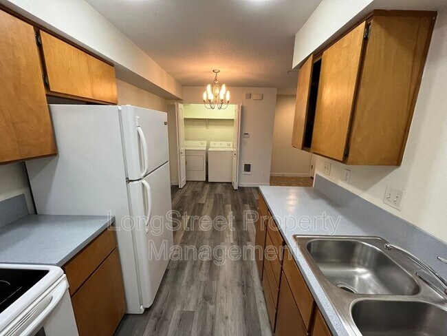 Foto del edificio - 8324 SE Rhine St