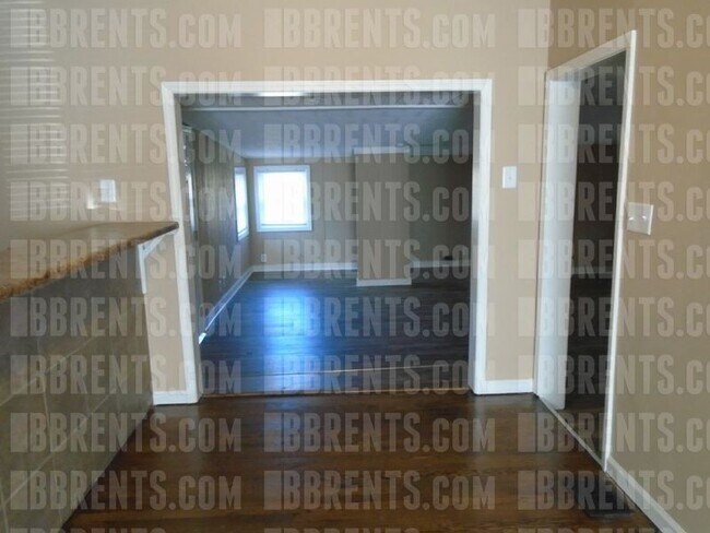 Foto del edificio - 1272 Murat Ct 3BR/1BA (Cincinnati)