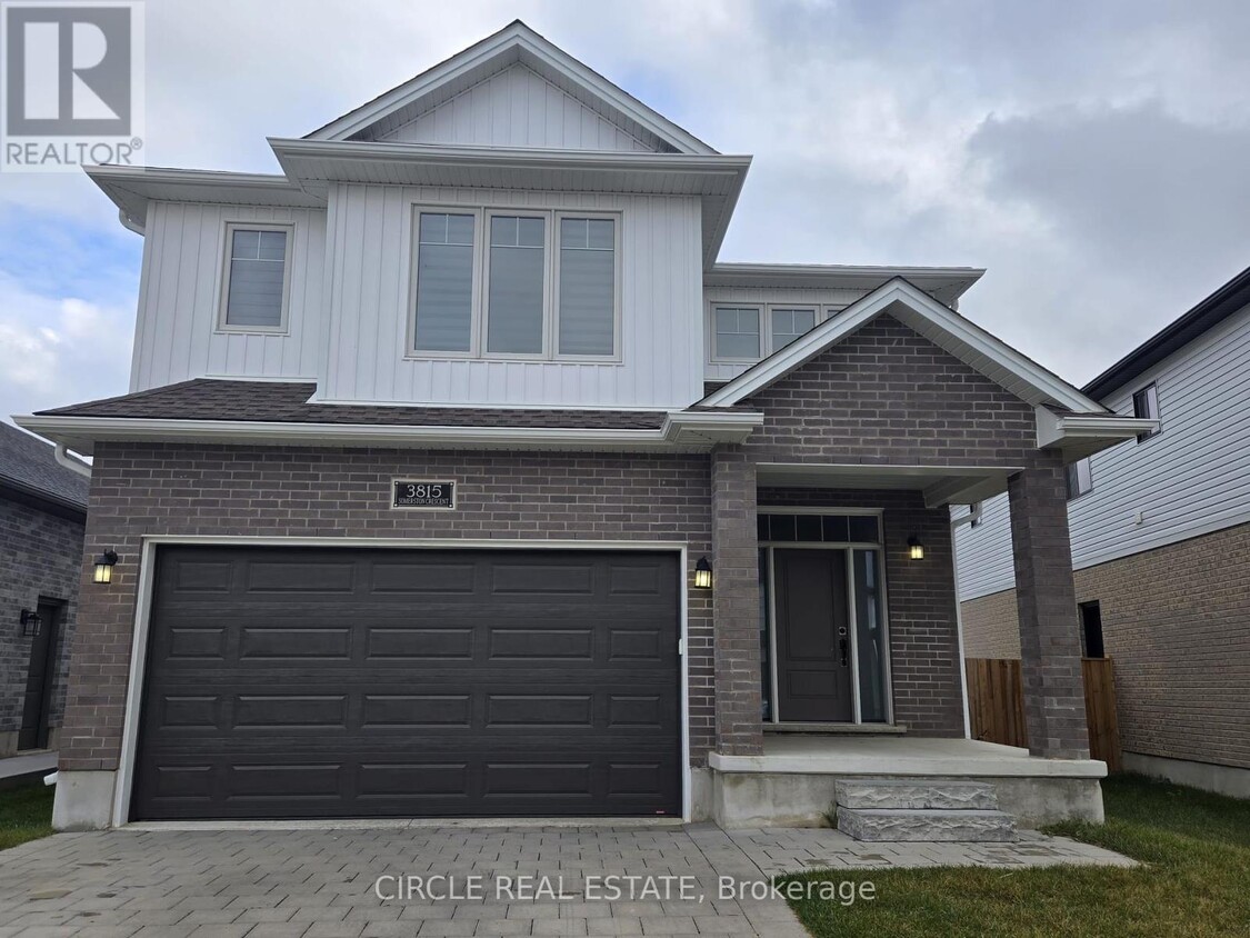 Photo principale - 3815 Somerston Cres