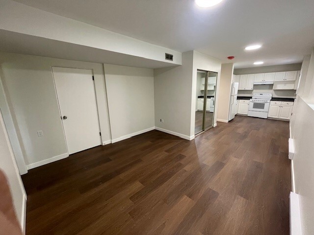 Photo du bâtiment - 1212 Tilston Crt