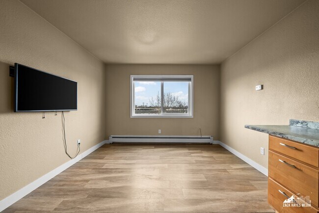 Foto del edificio - 618 Gambell St