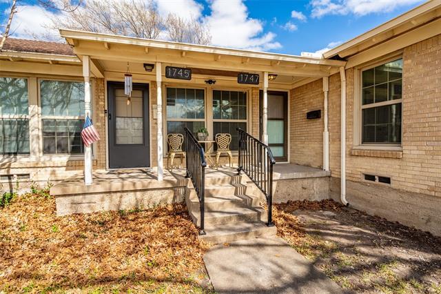 Building Photo - 1747 Mariposa Dr