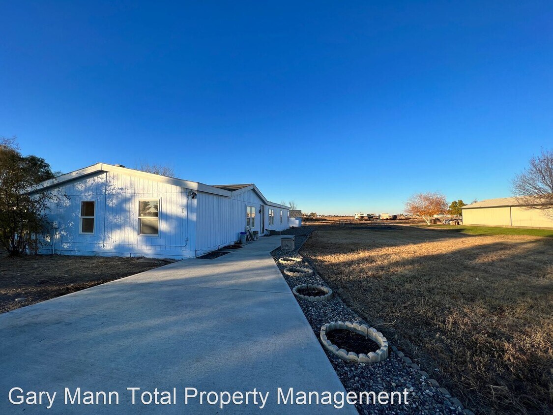 4 br, 2 bath House 6102 Rd 3 NE House Rental in Moses Lake, WA