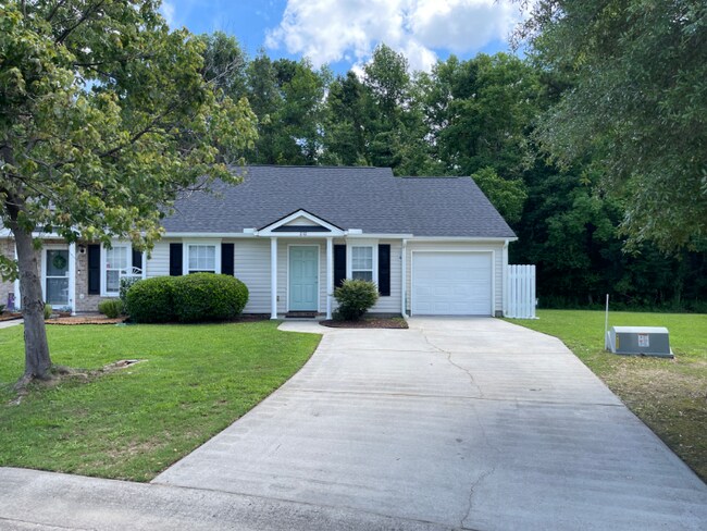 Building Photo - 212 Reagan Dr