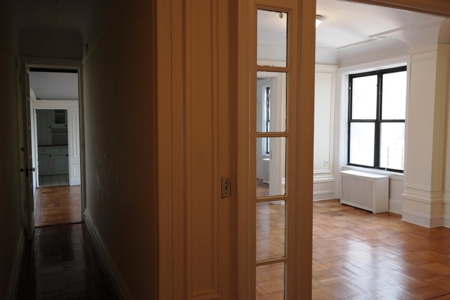 Building Photo - 251 West 92nd Street