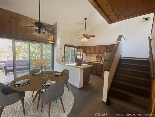 Foto del edificio - 27721 Peninsula Dr