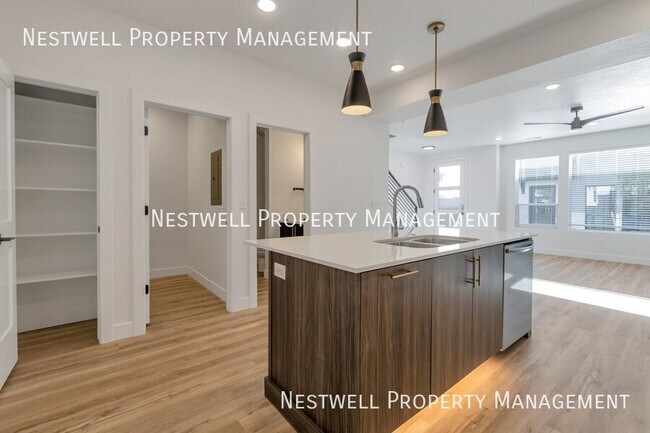 Building Photo - 4321 W 5430 S