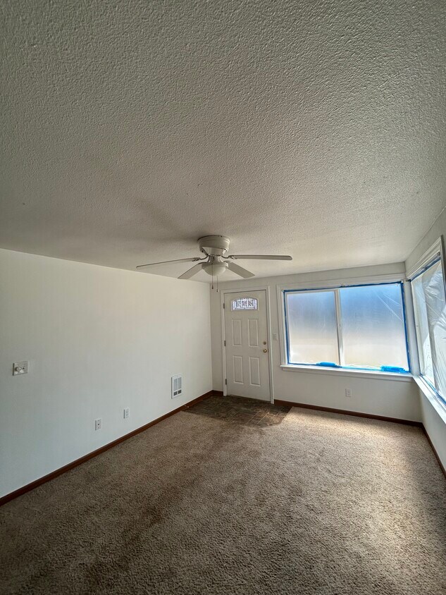 Foto del edificio - 9836 Whitman Ave SW