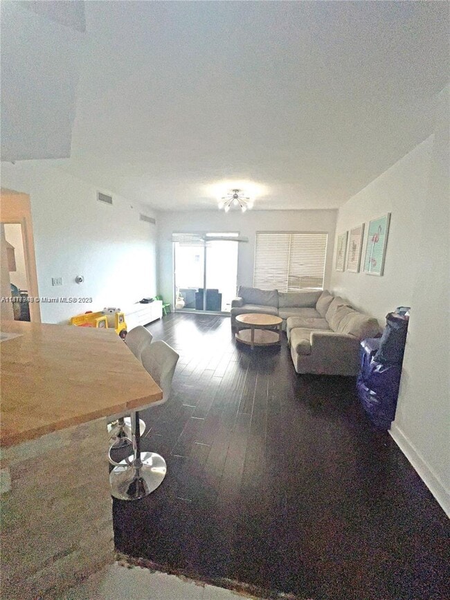 Building Photo - 1830 Radius Dr