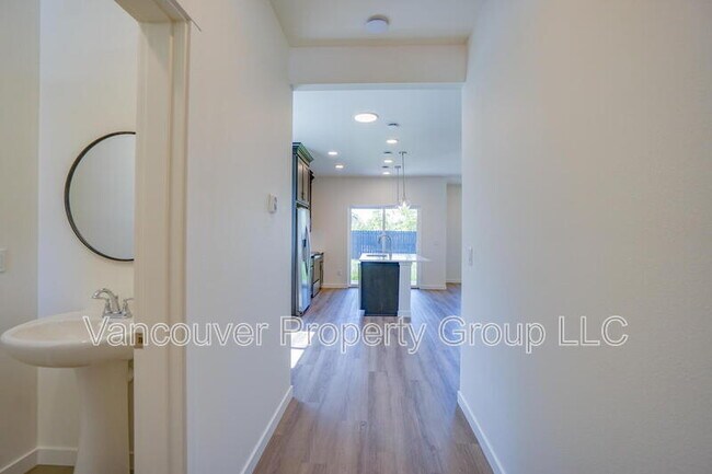 Foto del edificio - 1932 NW 18th Ave
