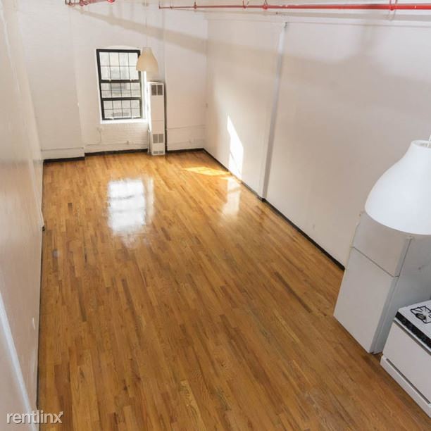 Building Photo - 345 Eldert St