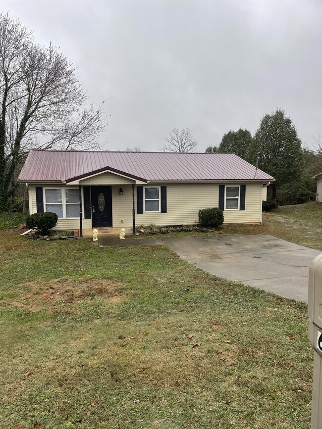 Foto del edificio - 6122 Lanier Rd