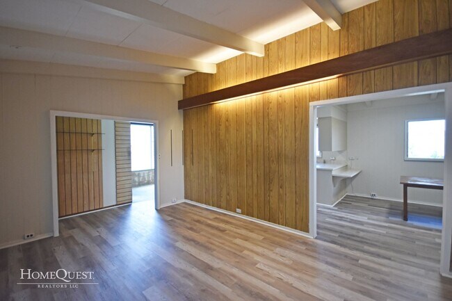 Foto del edificio - Kaneohe Charm -- 3 bed 1.5 bath SFH -- $3500/mo