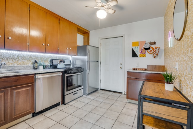 Foto del edificio - 1605 Marshall Ave