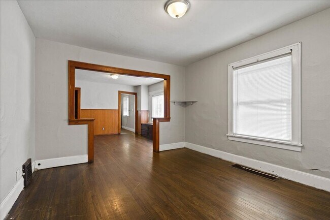 Foto del edificio - 2 Bed 1 Bath
