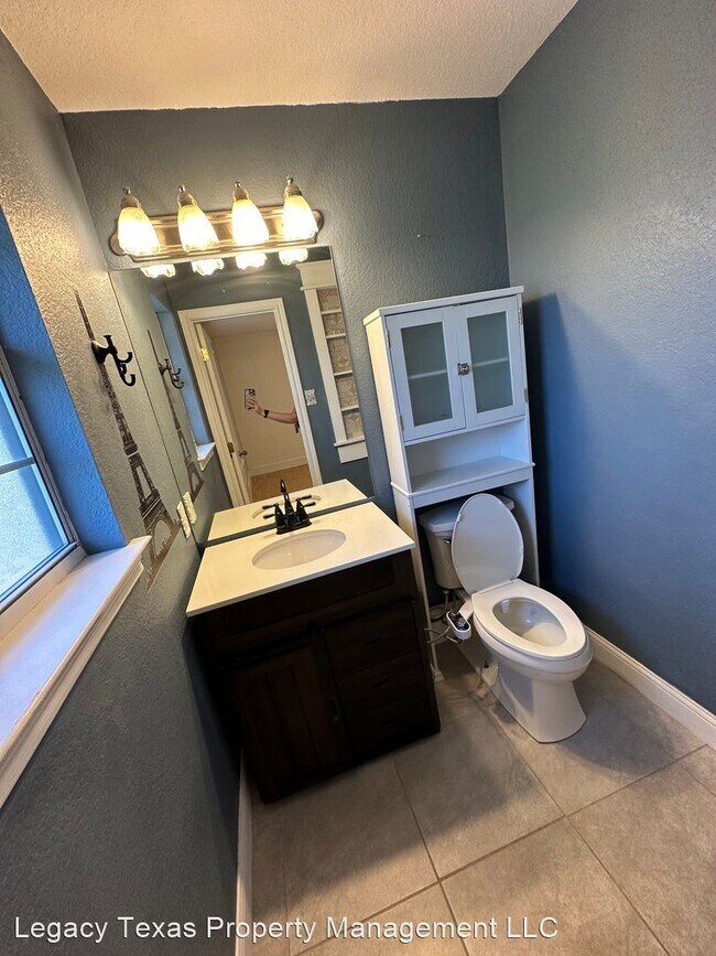 Foto del edificio - 3 br, 1.5 bath House - 605 N 1st ST