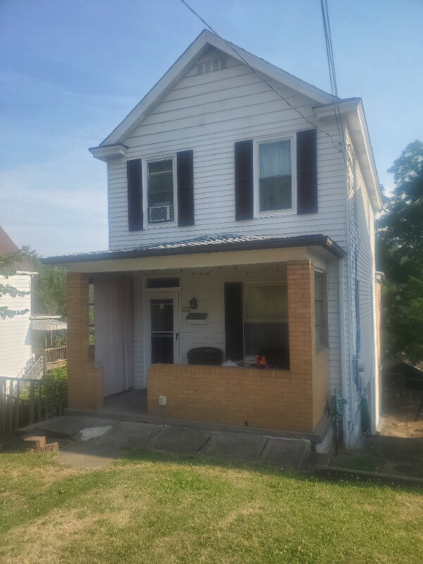 721 7th St, Trafford, PA 15085 House Rental in Trafford, PA