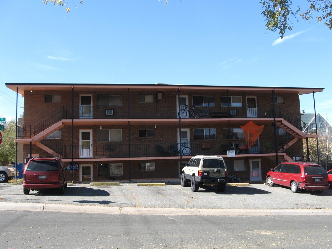 Primary Photo - 801 W Prentice Ave