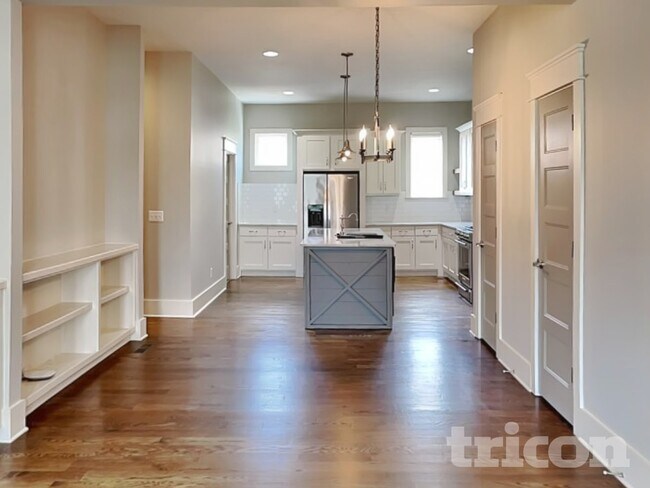 Foto del edificio - 1216 Hillwood Private Cove