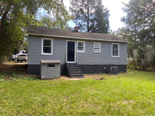 Building Photo - 563 Parkchester Dr