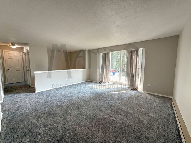 Building Photo - Nora Duplex*