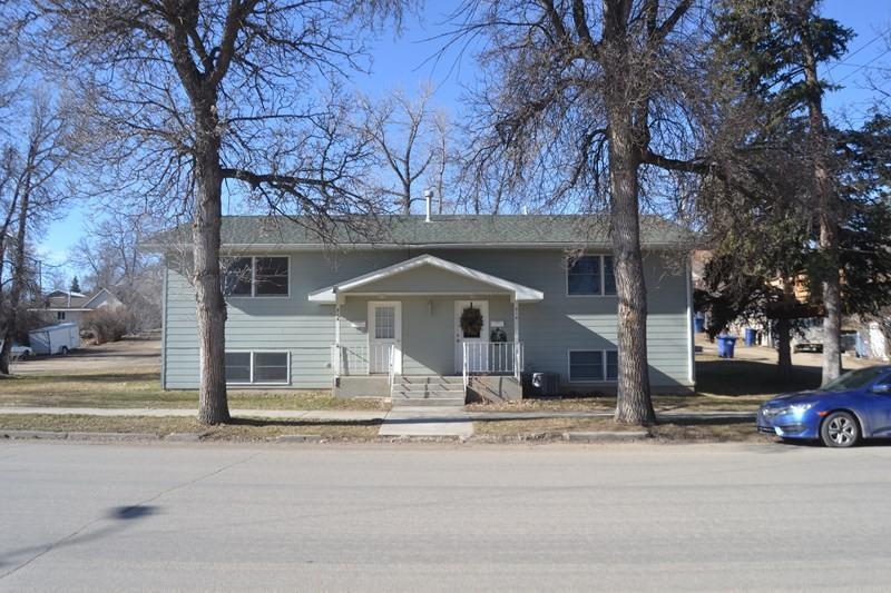 516 5th Ave S, Lewistown, MT 59457 Townhouse for Rent in Lewistown, MT