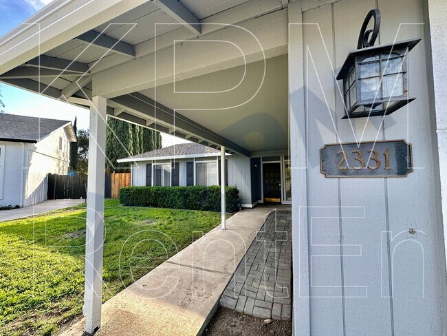 Foto del edificio - 2331 Shropshire Ct