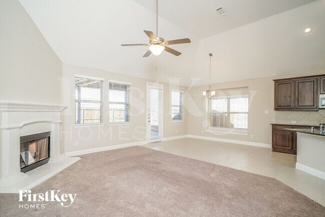 Building Photo - 749 Bosley Dr