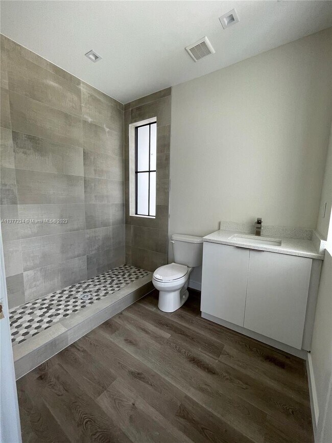 Foto del edificio - 18020 SW 103rd Ave