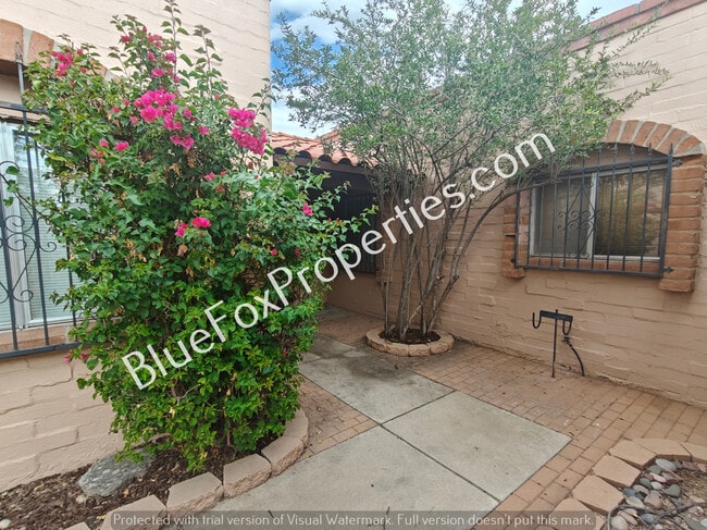 Foto del edificio - 4227 E Presidio Rd