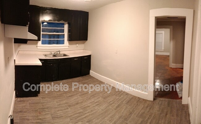 Building Photo - 616 Clarke Street