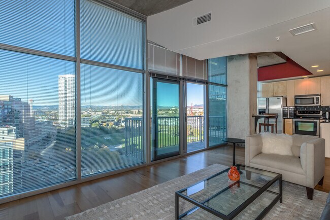 Foto del edificio - 1700 Bassett St