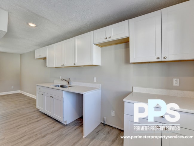 Photo - 390 W Lake Ave House