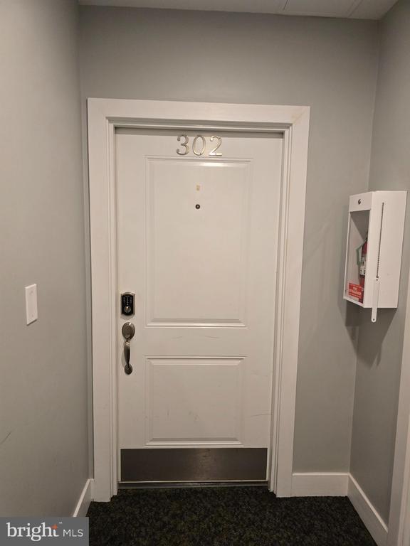 Building Photo - 1352 Longfellow St NW
