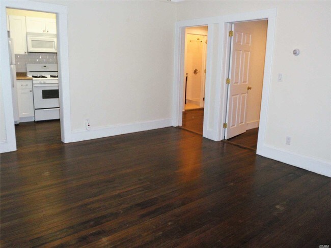 Building Photo - 59 Audrey Ave