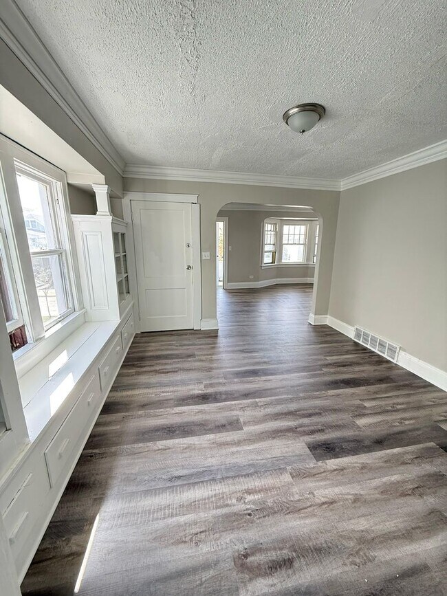 Foto del edificio - Charming 2 Bedroom Home