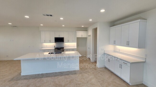 Building Photo - 84361 Passagio Lago Way