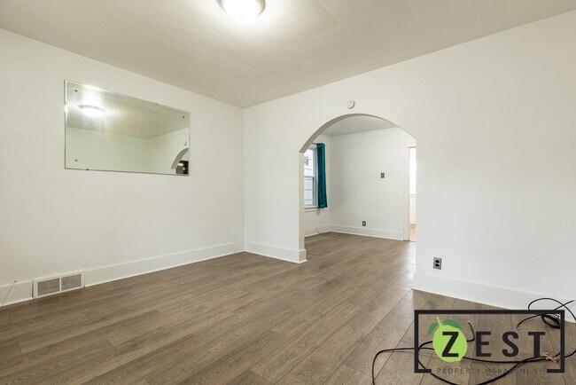 Foto del edificio - 19 W Goodell St