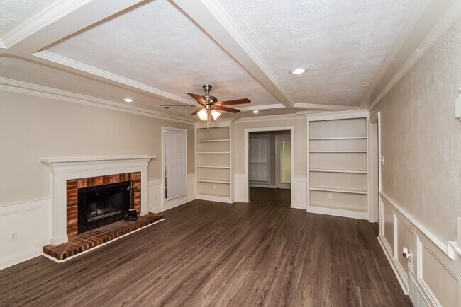 Foto del edificio - 120 Shelley Renee Ln