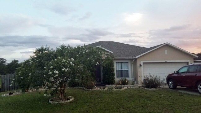 Building Photo - Solar Powered Smart Home