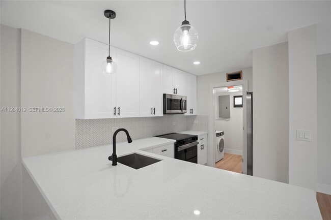 Building Photo - 28015 SW 143rd Ct