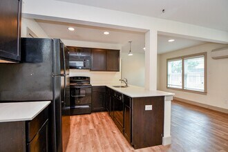 Building Photo - 1011 Enid St