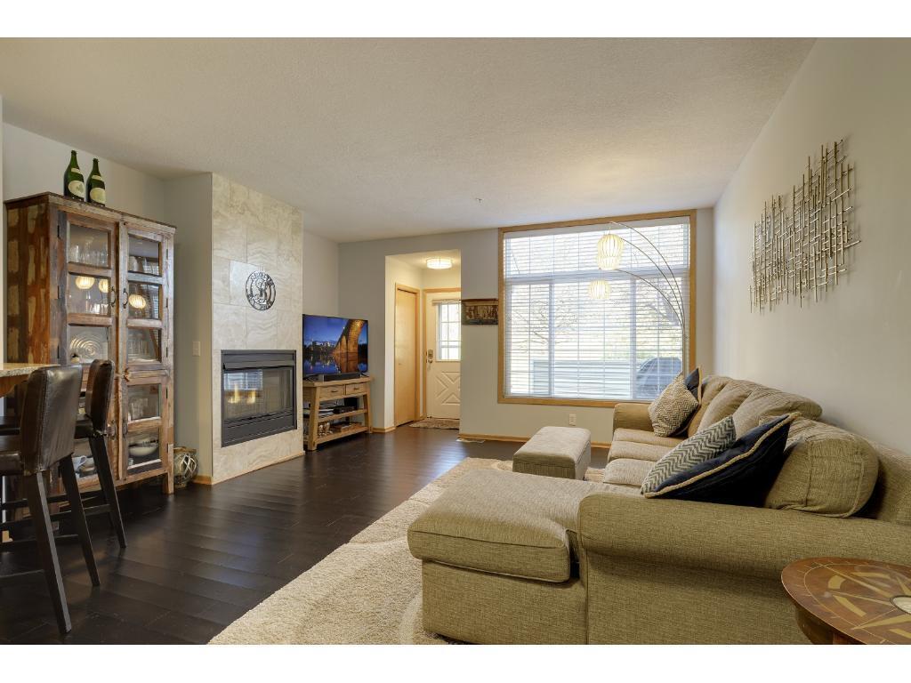 Primary Photo - 2255 Ranchview Ln N