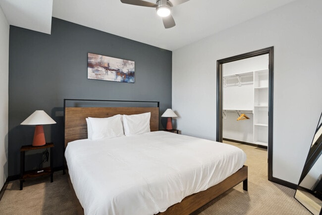 Building Photo - 423 E Michigan St