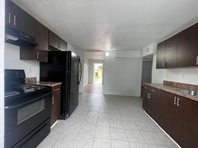 Building Photo - 2840 AVENUE S Unit A