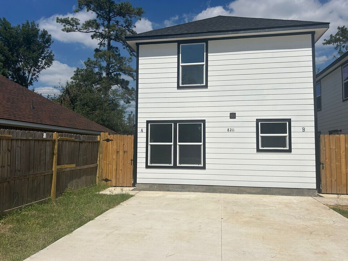 Brand new unit 2 story layout - Brand new unit 2 story layout