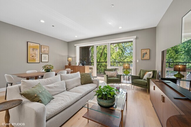 Foto del edificio - 4932 N Kenmore Ave