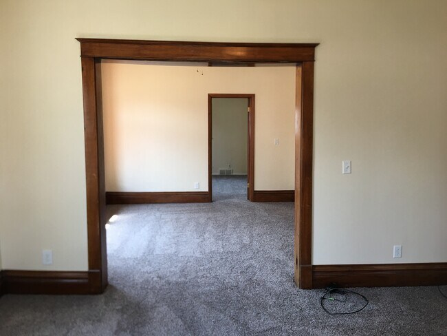Foto del edificio - 2670 N Harrison St