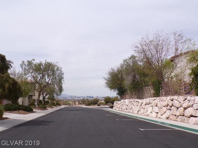 Street parking with view of strip - 2479 Kaymin Ridge Rd