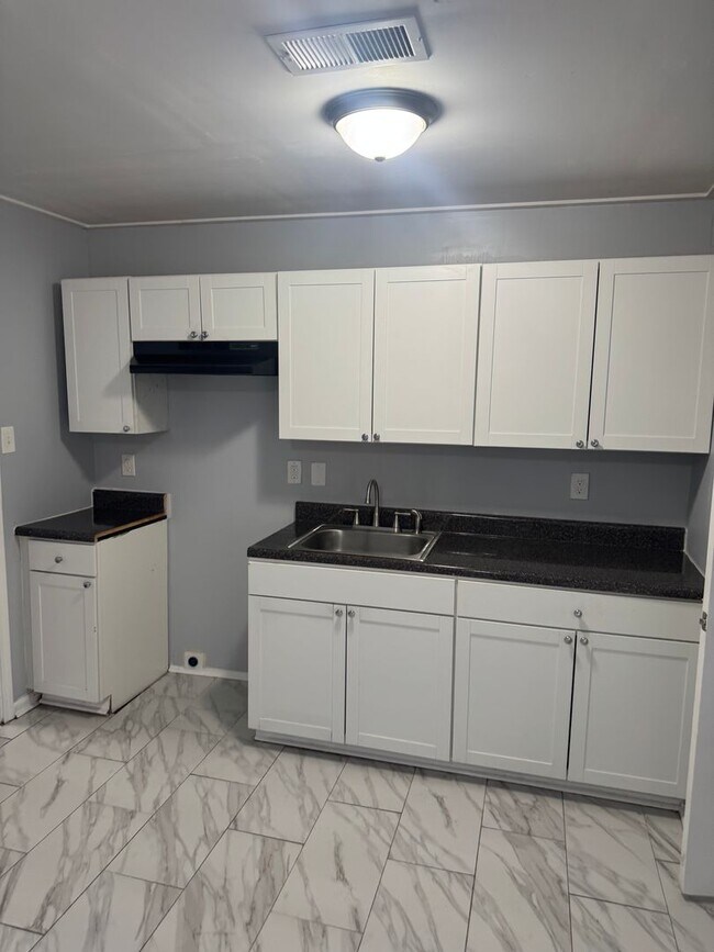 Foto del edificio - 710 Hudson St